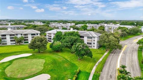1502 Whitehall Drive Davie FL 33324