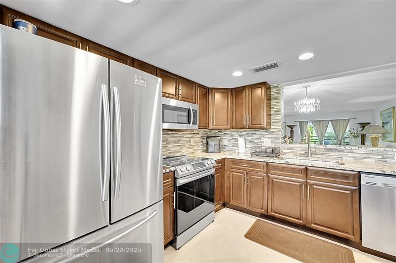 2804 Victoria Way Coconut Creek FL 33066