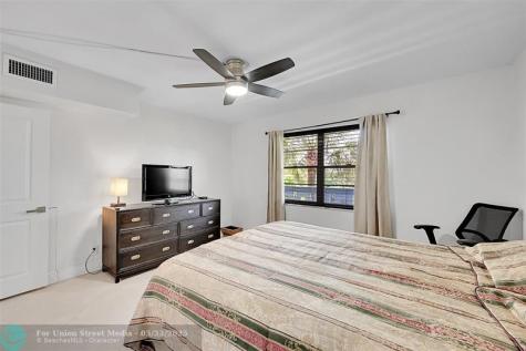 2804 Victoria Way Coconut Creek FL 33066