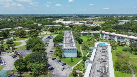 2804 Victoria Way Coconut Creek FL 33066