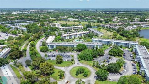 2804 Victoria Way Coconut Creek FL 33066