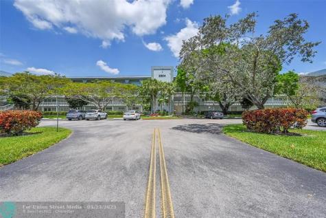 2804 Victoria Way Coconut Creek FL 33066