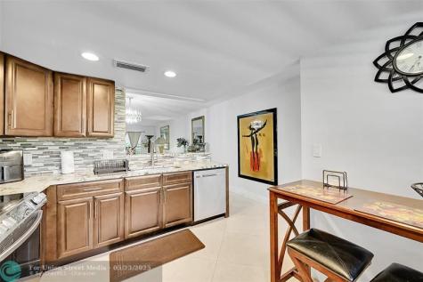 2804 Victoria Way Coconut Creek FL 33066