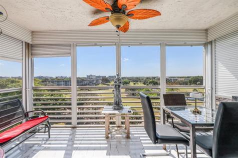 3520 Oaks Way Pompano Beach FL 33069