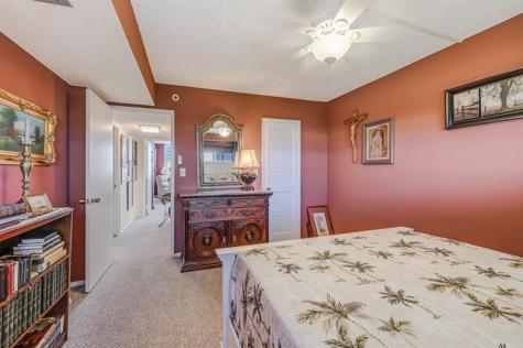 3520 Oaks Way Pompano Beach FL 33069