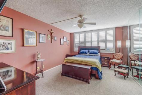 3520 Oaks Way Pompano Beach FL 33069