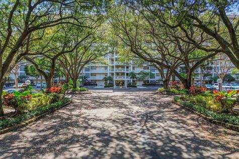 3520 Oaks Way Pompano Beach FL 33069