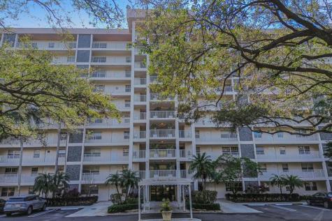 3520 Oaks Way Pompano Beach FL 33069