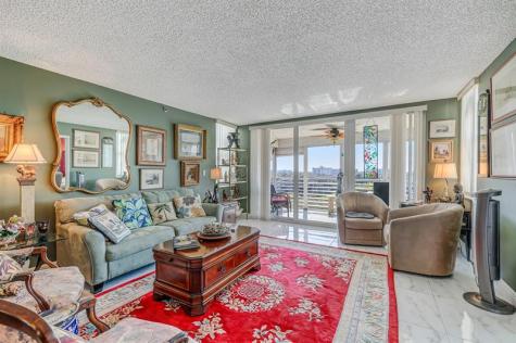 3520 Oaks Way Pompano Beach FL 33069