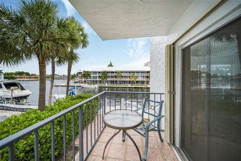 3105 NE 28th Street Fort Lauderdale FL 33308