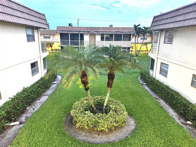 172 D Saxony Delray Beach FL 33446