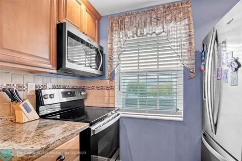 7837 Golf Circle Drive Margate FL 33063