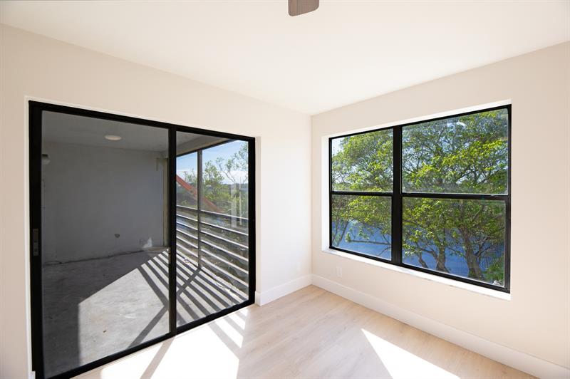 2322 S Cypress Bend Drive Pompano Beach FL 33069