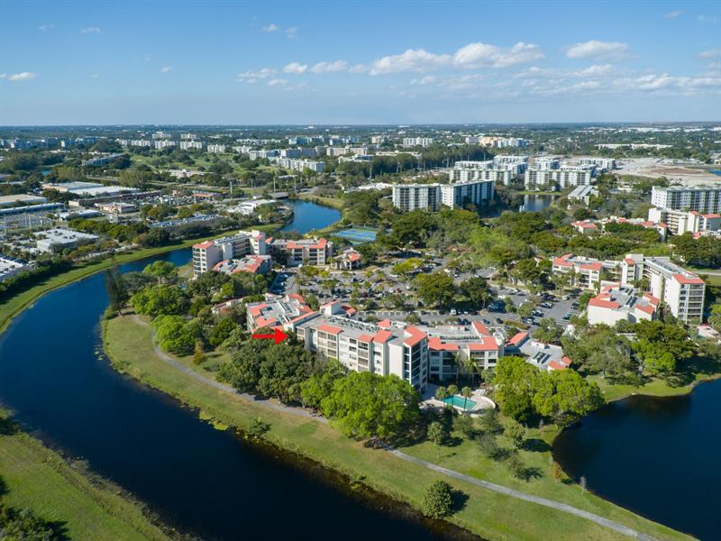 2322 S Cypress Bend Drive Pompano Beach FL 33069