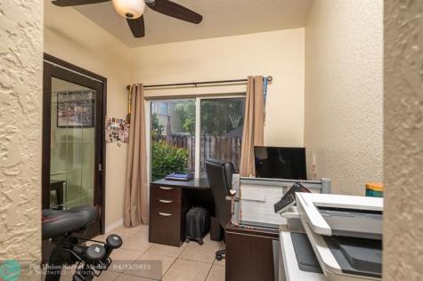 5048 SW 136th Avenue Miramar FL 33027