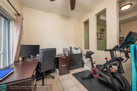 5048 SW 136th Avenue Miramar FL 33027