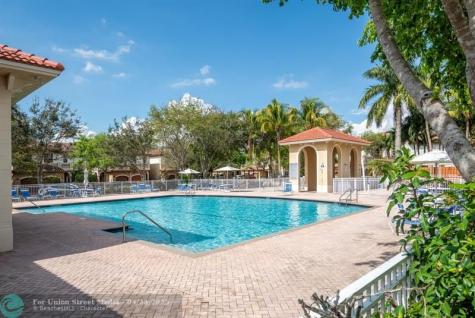 5048 SW 136th Avenue Miramar FL 33027