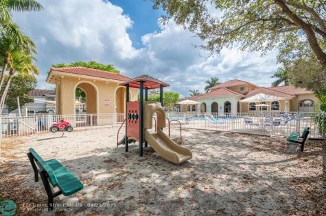 5048 SW 136th Avenue Miramar FL 33027