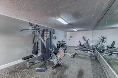2220 NE 68th Fort Lauderdale FL 33308