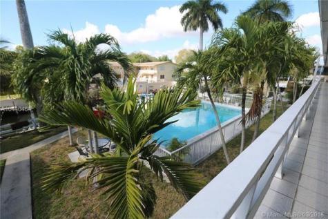 1820 Venice Park Drive North Miami FL 33181