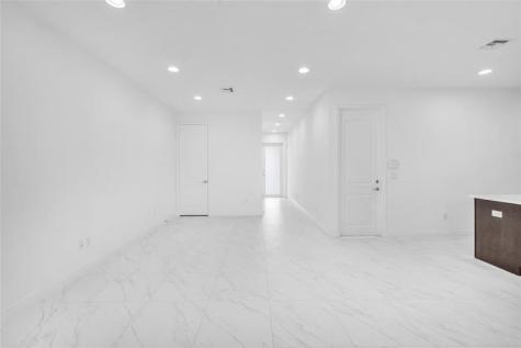6947 Pines Circle Coconut Creek FL 33073