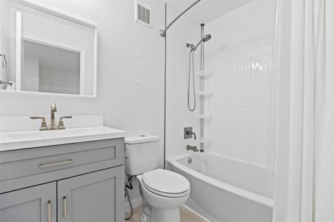 4722 Lago Vista Drive Coconut Creek FL 33073