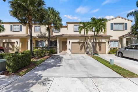 4722 Lago Vista Drive Coconut Creek FL 33073