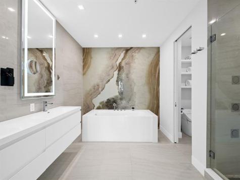 516 Hendricks Isle Fort Lauderdale FL 33301