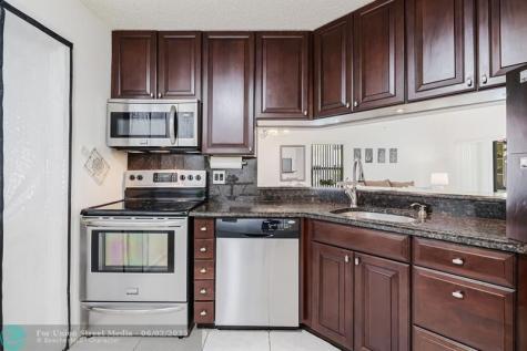 8 Via De Casas Sur Boynton Beach FL 33426