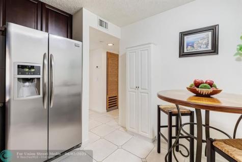 8 Via De Casas Sur Boynton Beach FL 33426