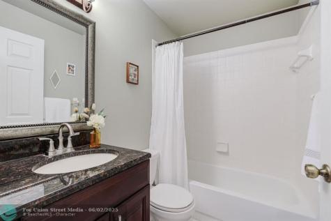 8 Via De Casas Sur Boynton Beach FL 33426