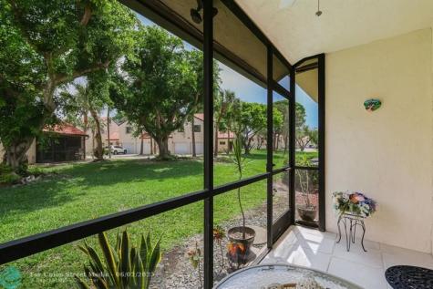 8 Via De Casas Sur Boynton Beach FL 33426