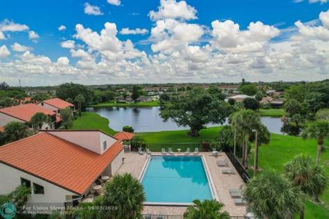 8 Via De Casas Sur Boynton Beach FL 33426