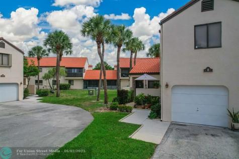 8 Via De Casas Sur Boynton Beach FL 33426
