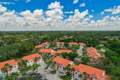 8 Via De Casas Sur Boynton Beach FL 33426