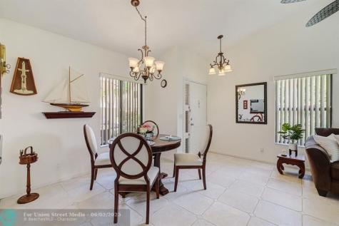 8 Via De Casas Sur Boynton Beach FL 33426