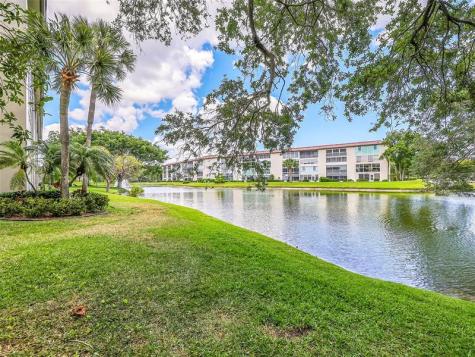3005 Portofino Isle Coconut Creek FL 33066