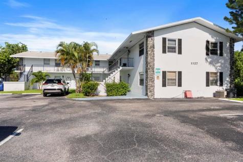 1127 S Federal Highway Lake Worth Beach FL 33460