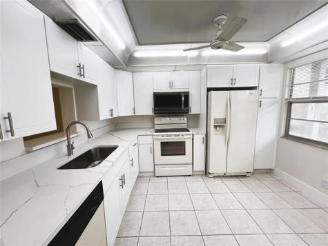 2502 Antigua Terrace Coconut Creek FL 33066