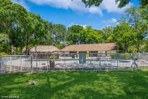 3082 S Oakland Forest Drive Oakland Park FL 33309