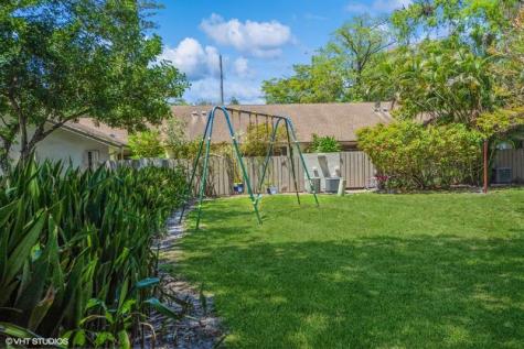 3082 S Oakland Forest Drive Oakland Park FL 33309