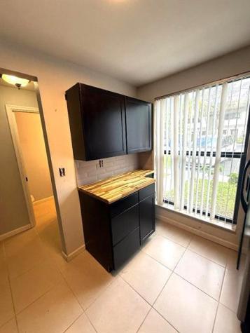 3082 S Oakland Forest Drive Oakland Park FL 33309