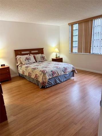 900 Colony Point Circle Pembroke Pines FL 33026