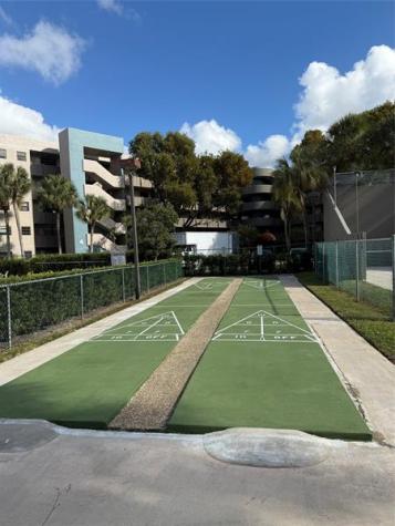 900 Colony Point Circle Pembroke Pines FL 33026