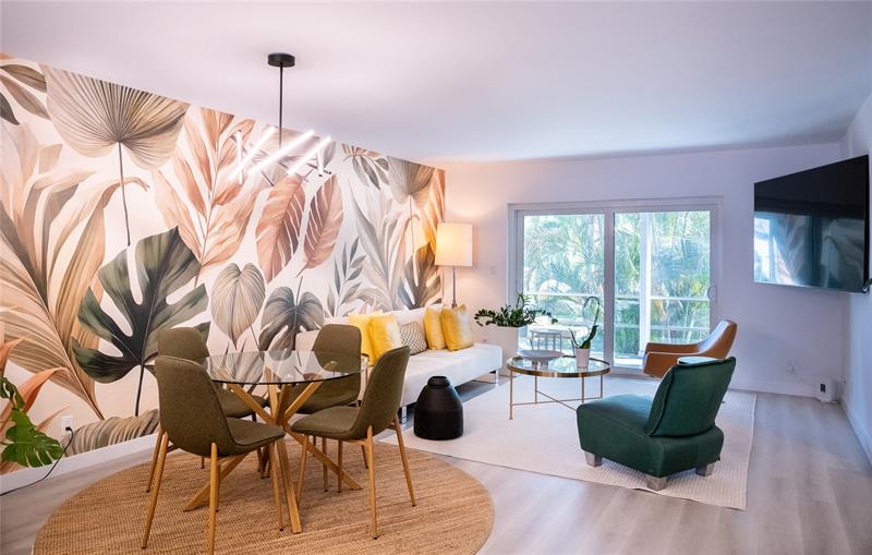 10 SE 13th Street Boca Raton FL 33432