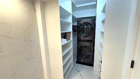 10 SE 13th Street Boca Raton FL 33432