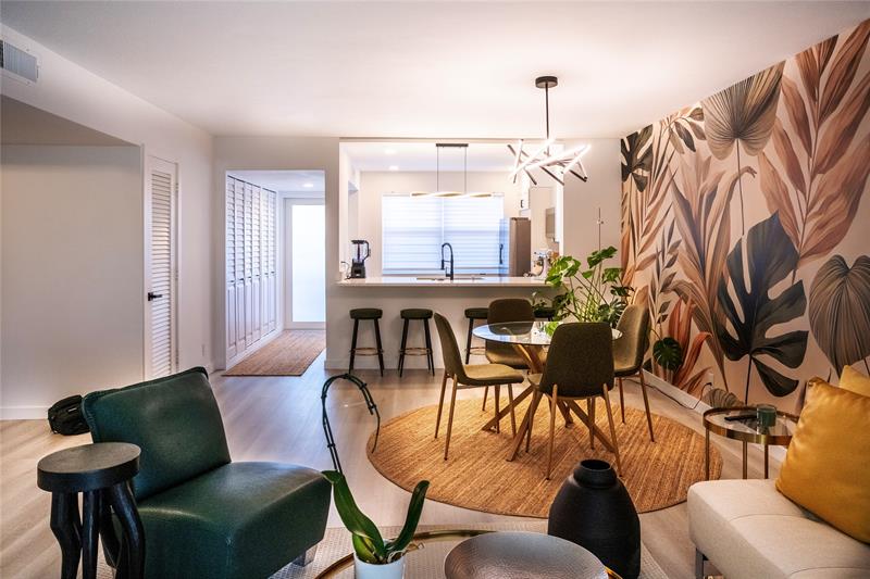 10 SE 13th Street Boca Raton FL 33432