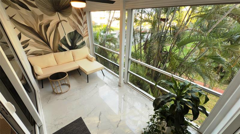 10 SE 13th Street Boca Raton FL 33432