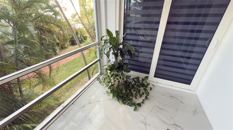 10 SE 13th Street Boca Raton FL 33432