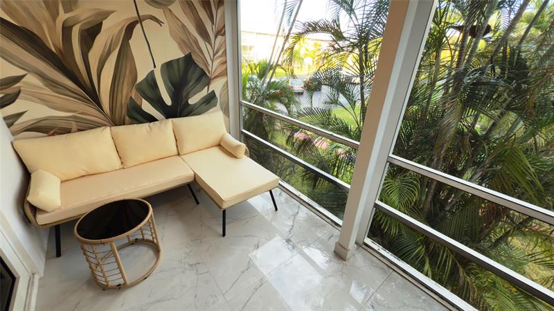 10 SE 13th Street Boca Raton FL 33432